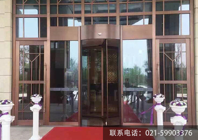 三翼旋转门1